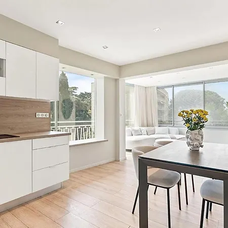 شقة Amazing 2 Bedroom Behind Martinez كان