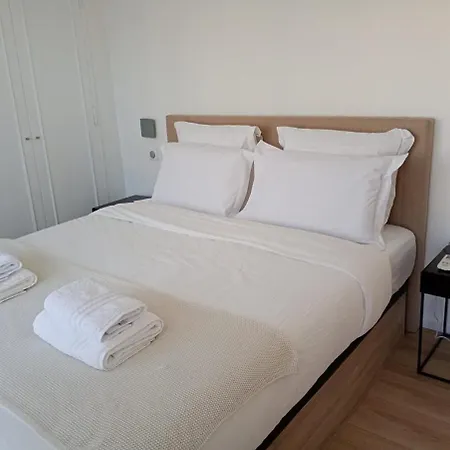 Amazing 2 Bedroom Behind Martinez شقة كان
